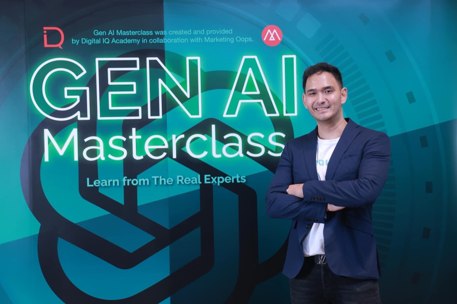 Kris at the GEN AI Masterclass, created by Digital IQ Academy with Marketing Oops